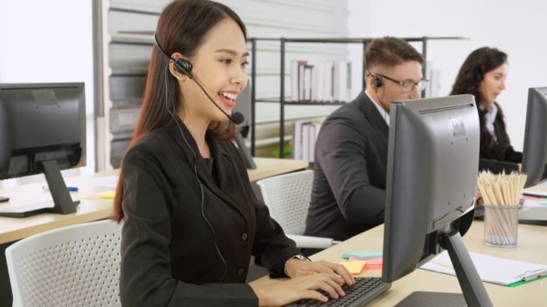 Hình ảnh trung tâm hỗ trợ FB88 với đội ngũ tư vấn viên chuyên nghiệp