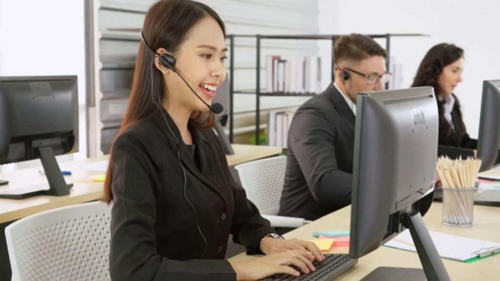 Hình ảnh trung tâm hỗ trợ FB88 với đội ngũ tư vấn viên chuyên nghiệp